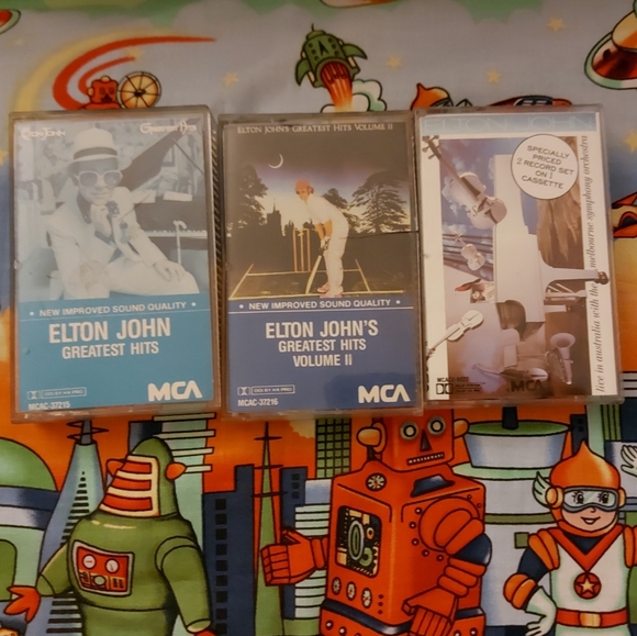 Elton John cassette tape lot best of hits rock 70s disco - Picture 2 of 3